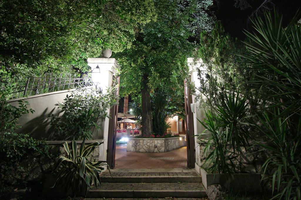 Villa Kappa Τίβολι Δωμάτιο φωτογραφία